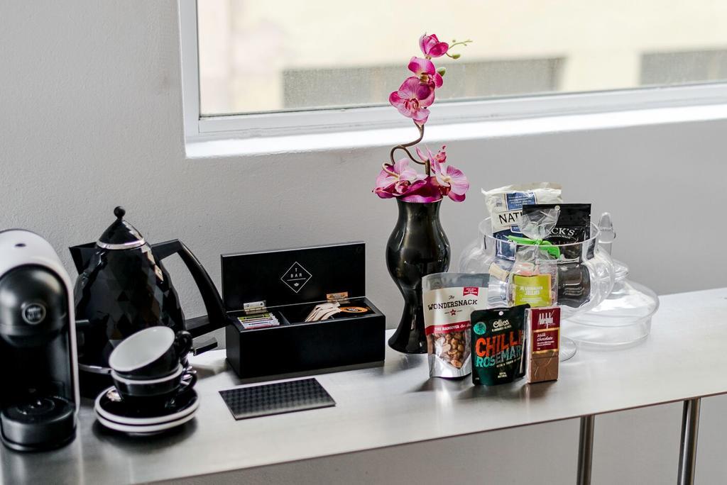 Adelphi Hotel Мелбърн Екстериор снимка A tea station
