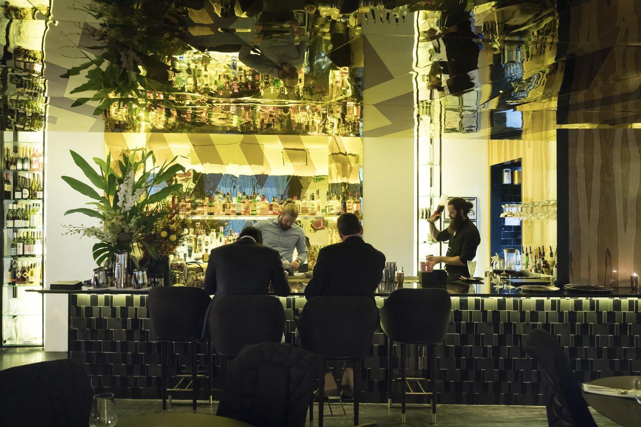 Adelphi Hotel Мелбърн Екстериор снимка The bar at the 101 bar