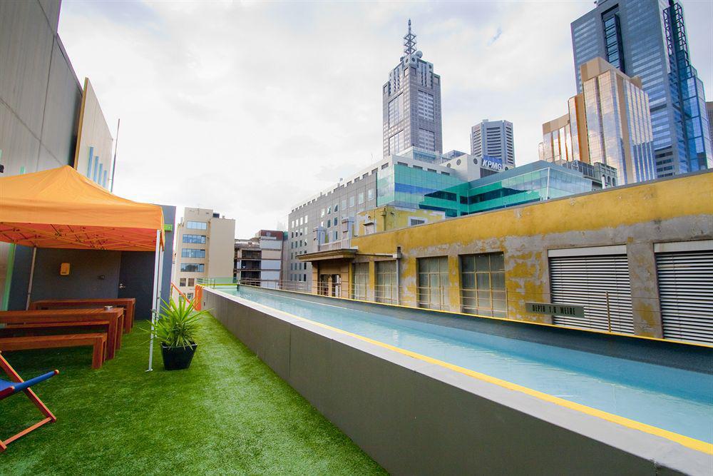 Adelphi Hotel Мелбърн Екстериор снимка The rooftop of the Melbourne Museum